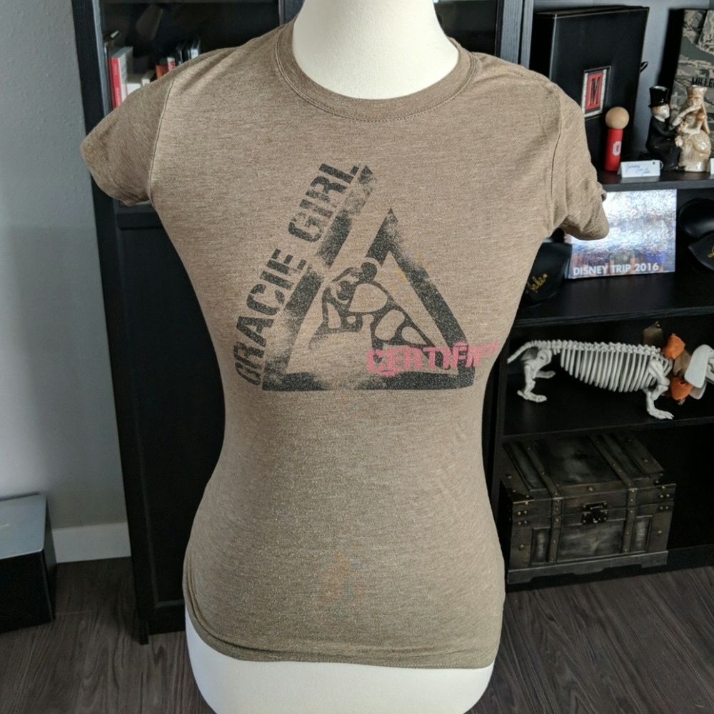 Gracie Tee
